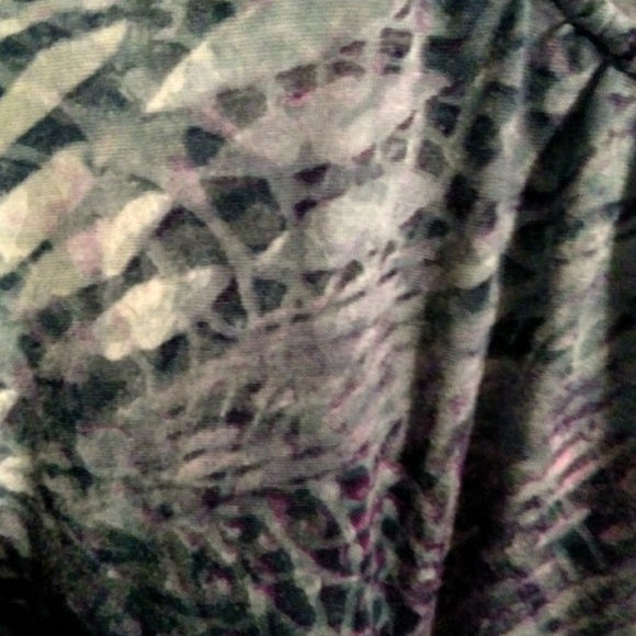 Chico Top Size0 Blue Lavendar Green Swirled  Top - Picture 4 of 7